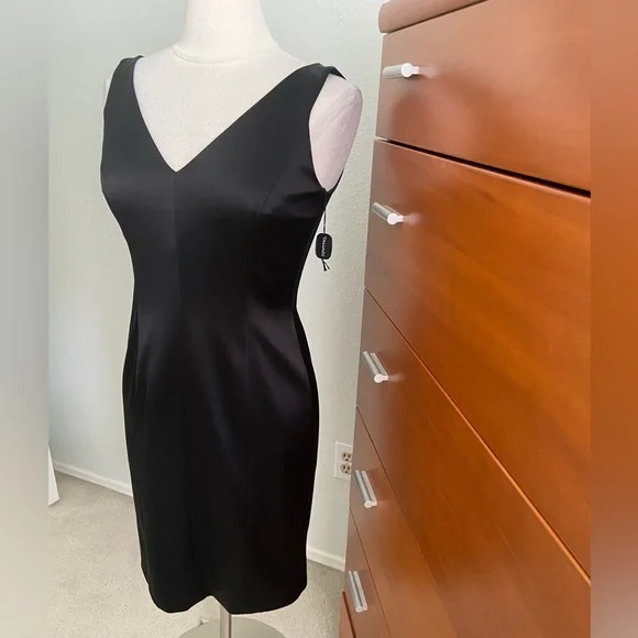 NWT Tahari Black Satin-like Cocktail Dress Size 8 Sleeveless Sheath - Picture 3 of 12